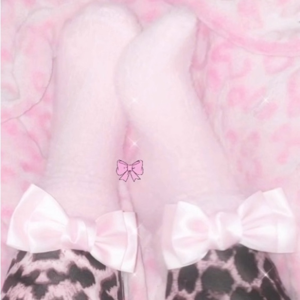 Cute comfy and cozy pink bow socks